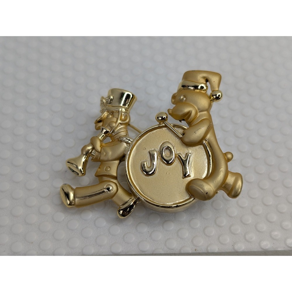 Musical Bear Soldier Christmas Pin Brooch Joy Drum Gold Tone WORKS